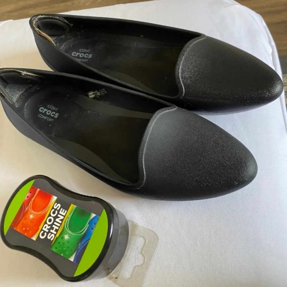 Pointed toe Crocks
